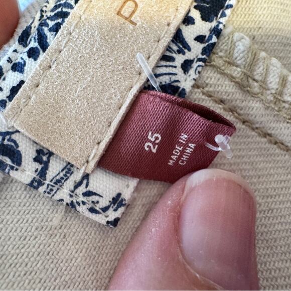 Pilcro Anthropologie Cut Off Denim Short Overalls Womens 25 Pastel Beachy Jean - Picture 5 of 12